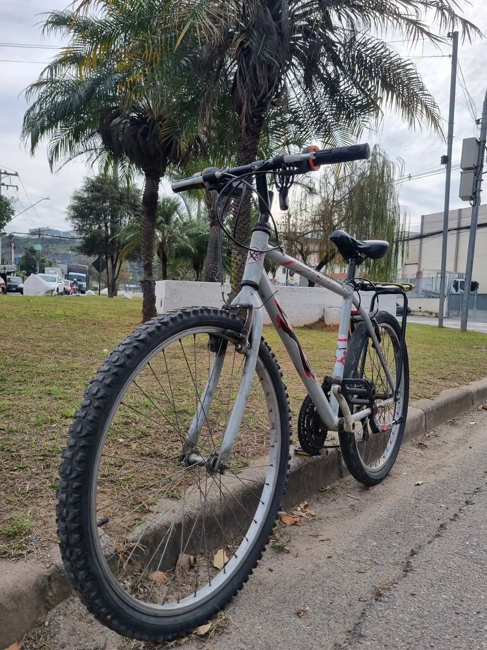 Bicicleta aro 26 