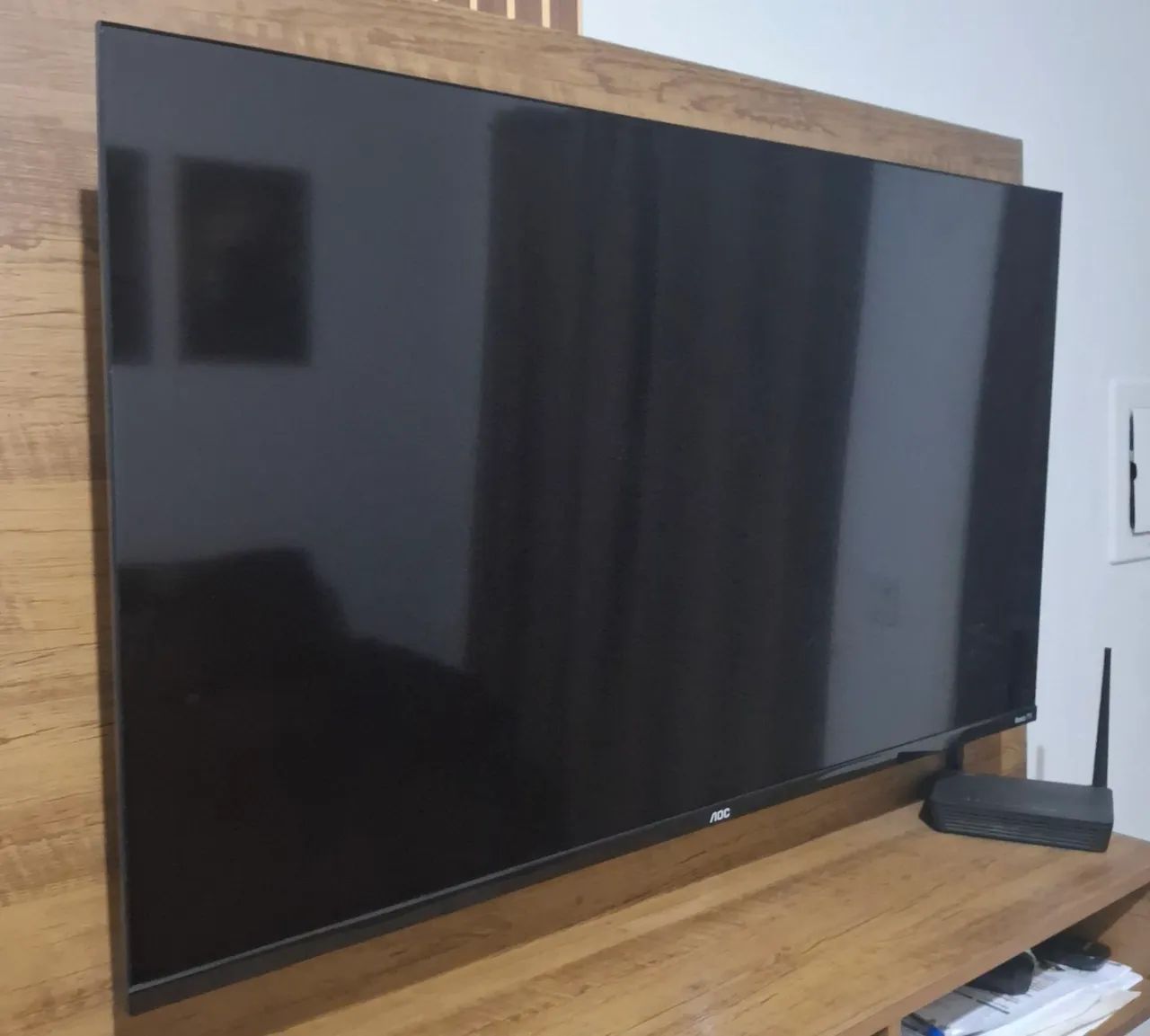 TV AOC Smart Roku 43" LED Smart