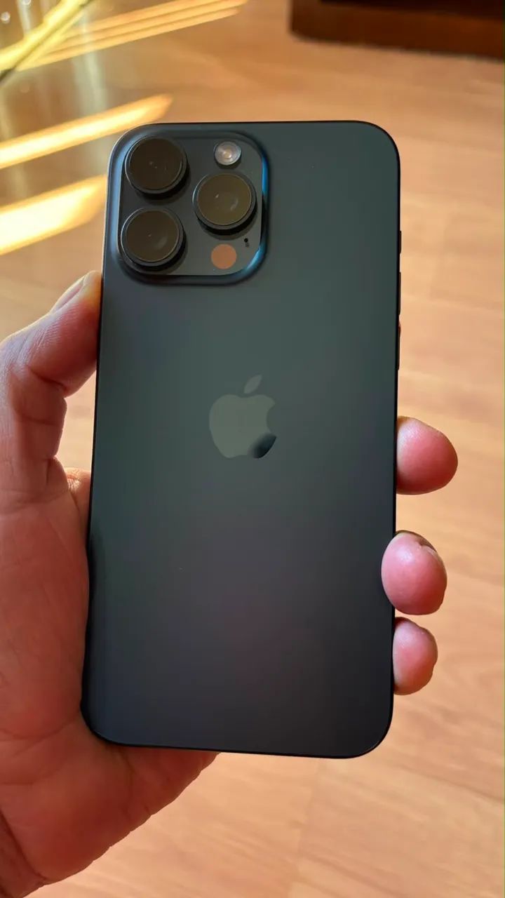 IPHONE 15 Pro Max 256g Azul titânio  - Foto 3