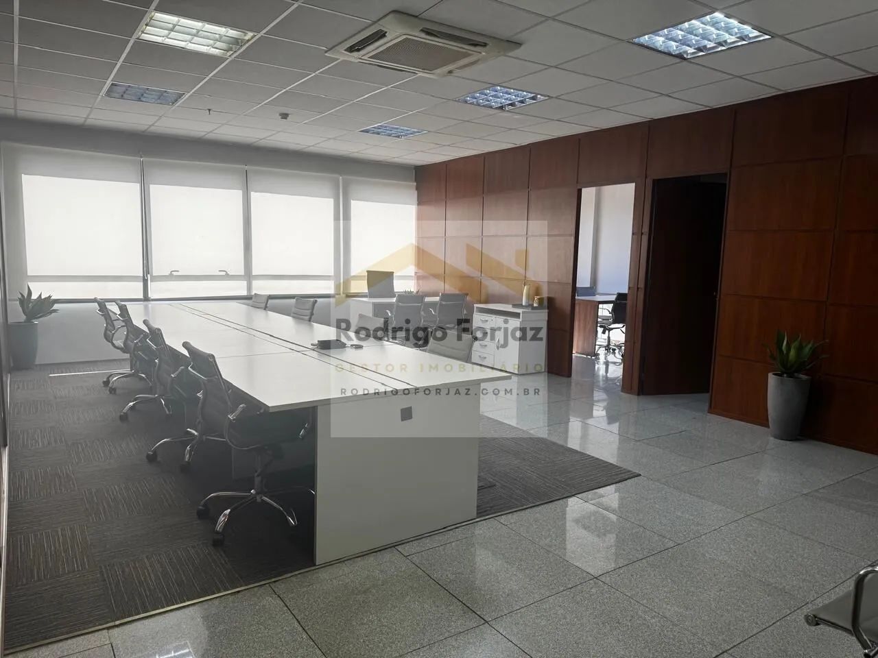 Edificio CEA 1 - Sala LOCAÇÃO, 100% MOBILIADA, 110 m² - ALPHAVILLE - ED. CEA 01 - PRÓX ROD - Foto 3