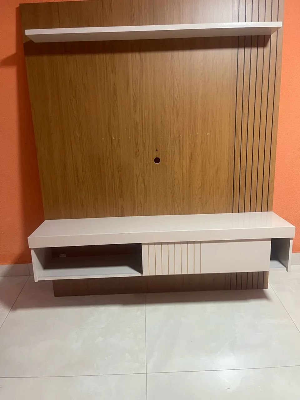 Vendo painel duas gavetas para tv de 70 polegadas 06 meses de uso  - Foto 2