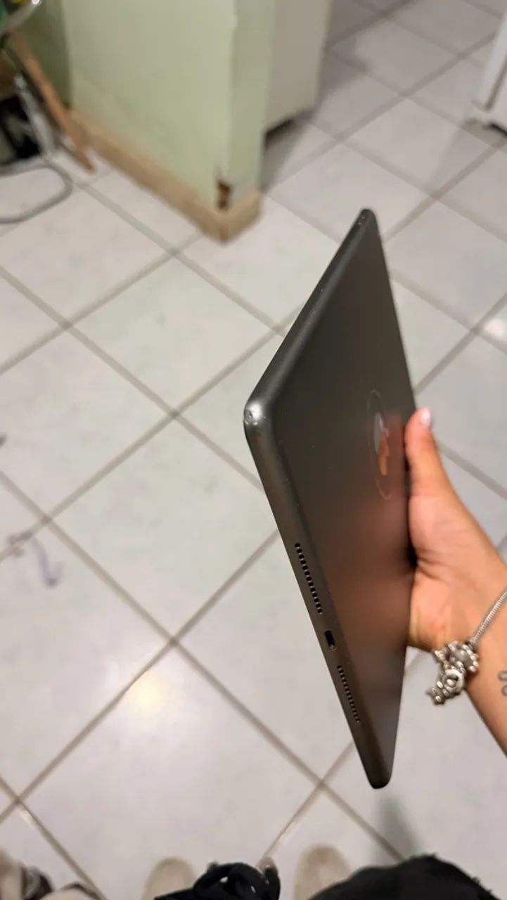 iPad 8 geração usado 