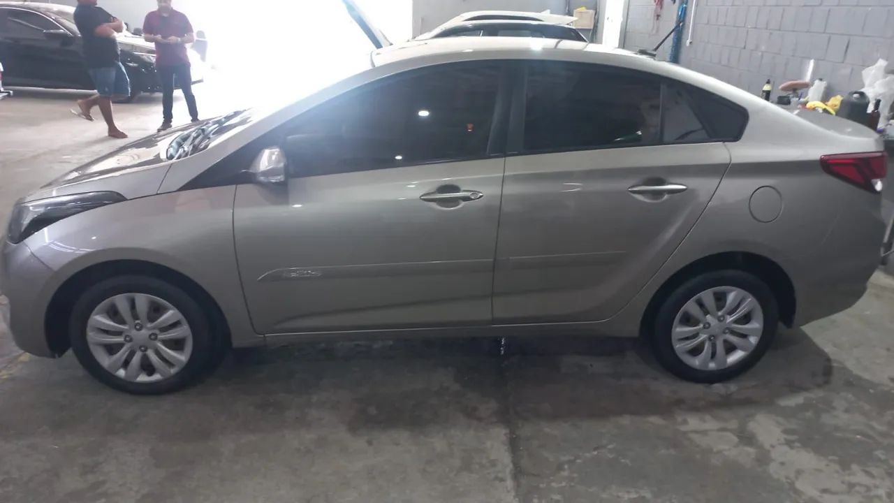 Hyundai HB20S C.plus/c.style1.0 Flex 12V Mec. 4P 2019 - Foto 3