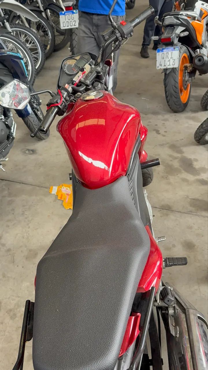 HONDA CB300R  2011 - Foto 4