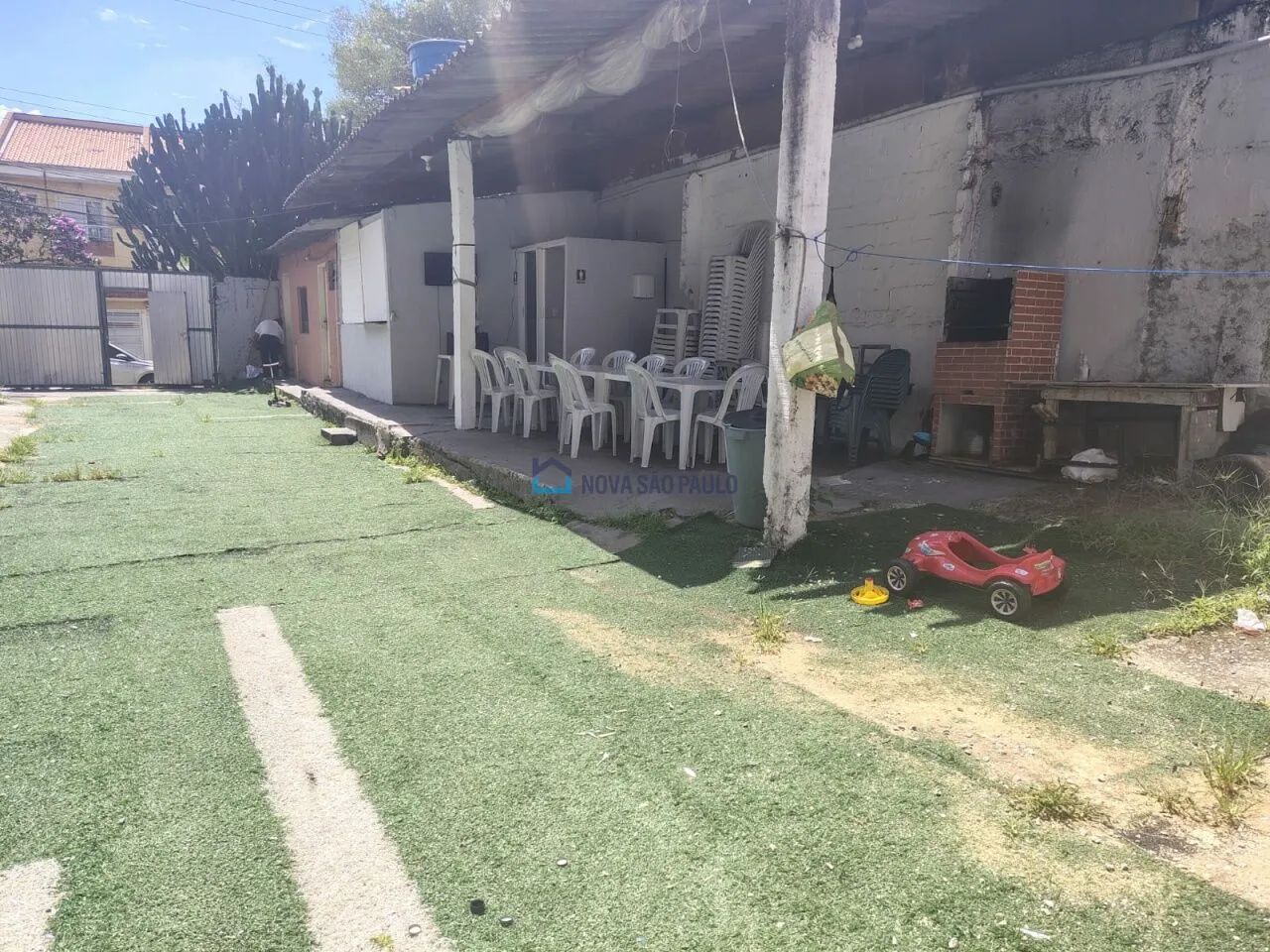 Terreno de 300 m² no bairro da Saúde