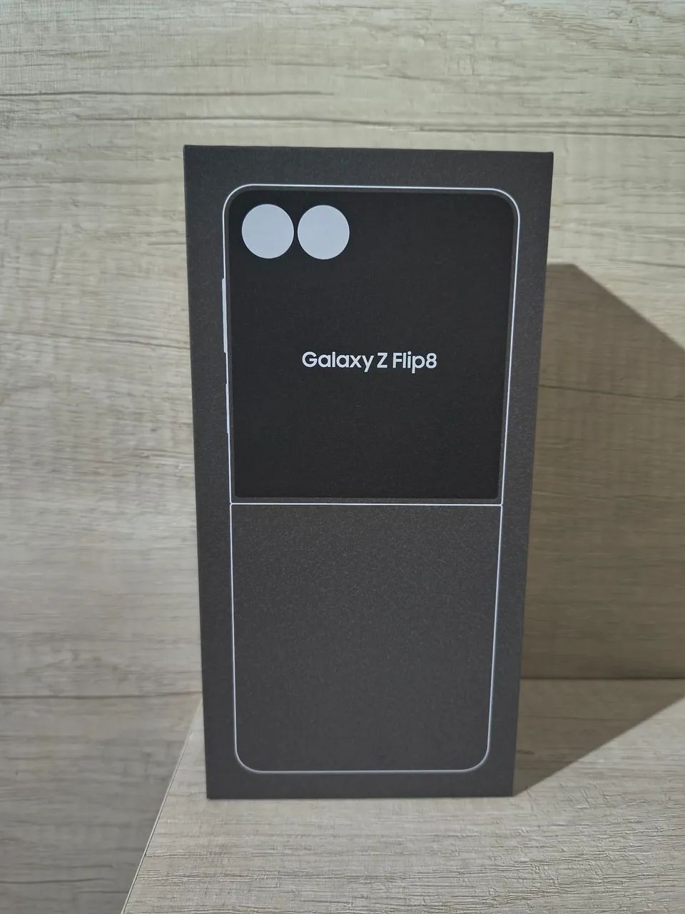 Samsung Galaxy Z Flip 8