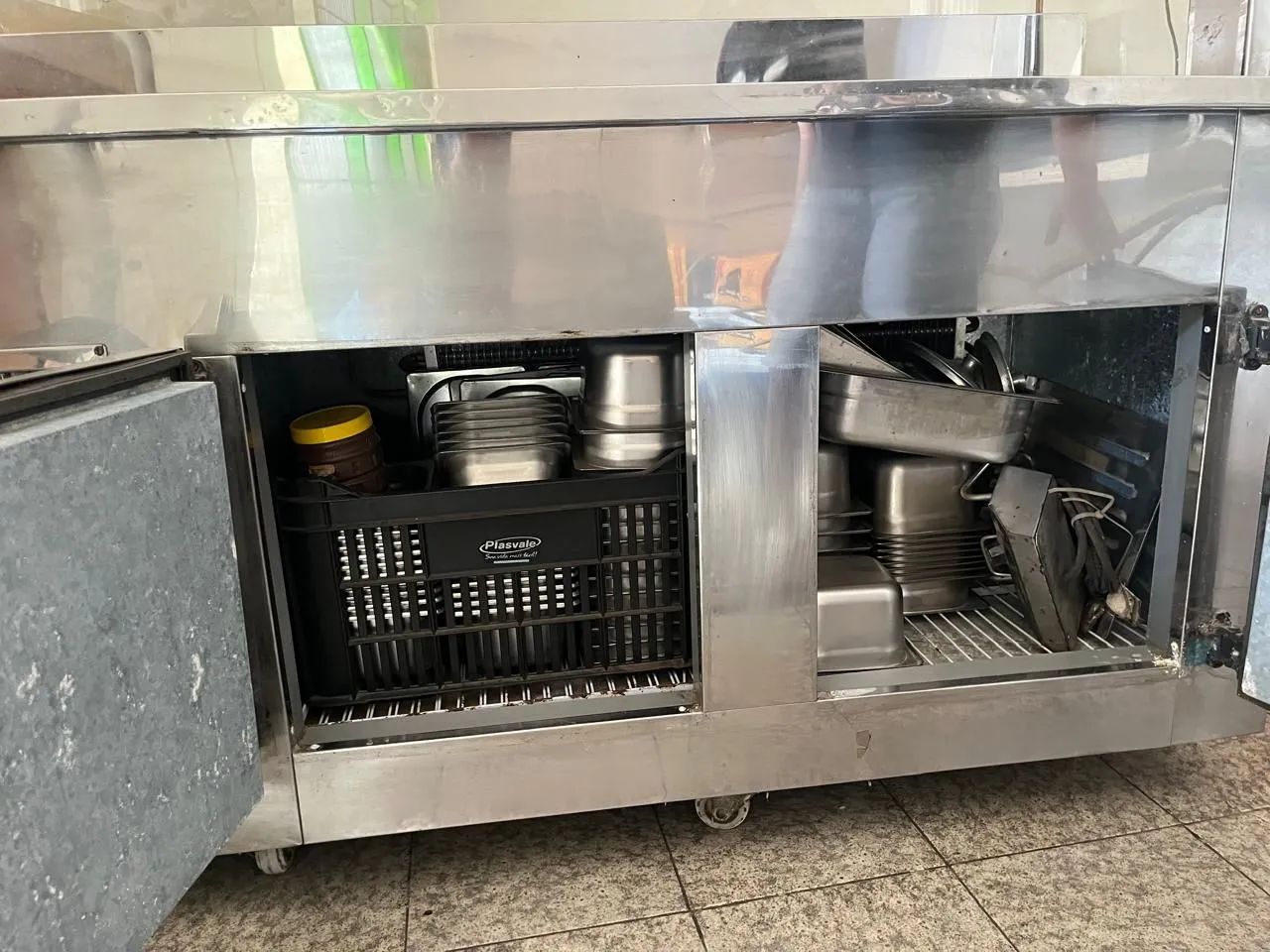 Balcão industrial de inox - 1 mil cada balcão 