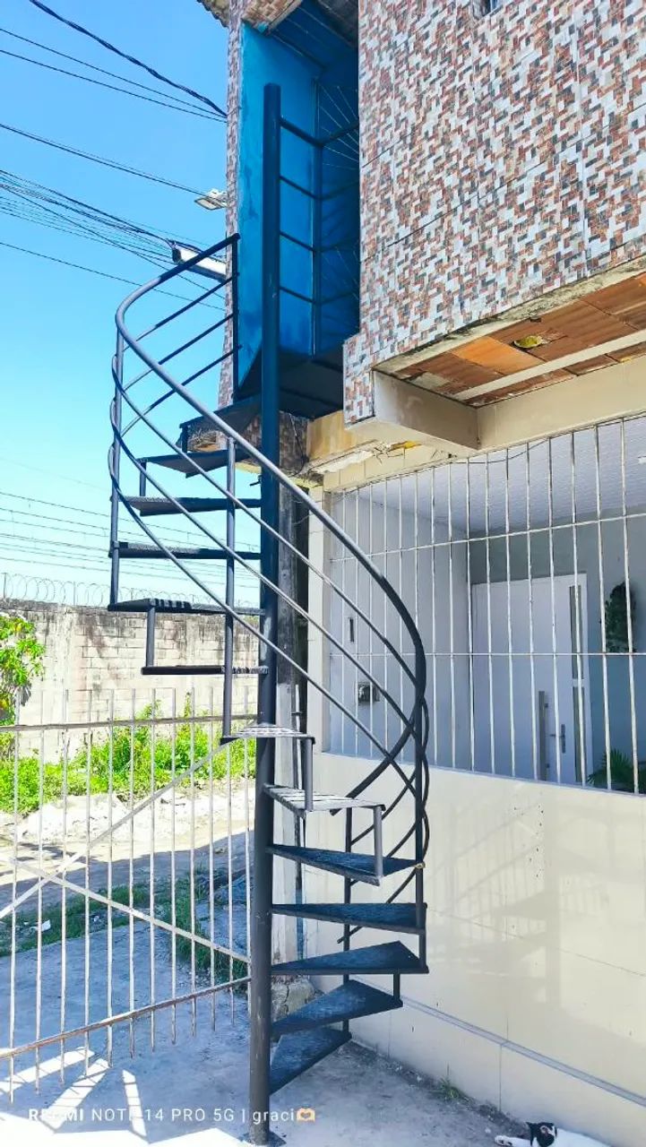 Escada caracol 600 reais nova 