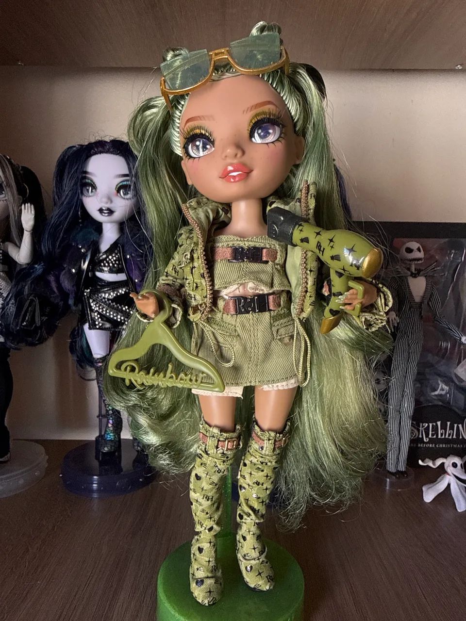 BONECA RAINBOW HIGH OLIVIA WOODS SERIES 5