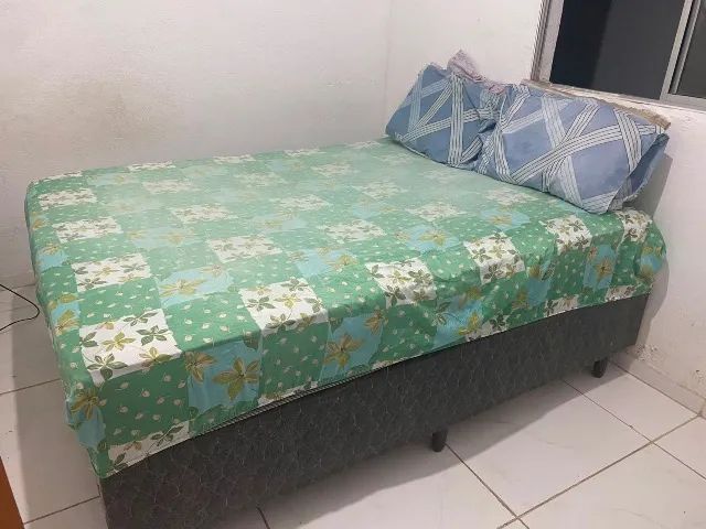 Cama de casal quem