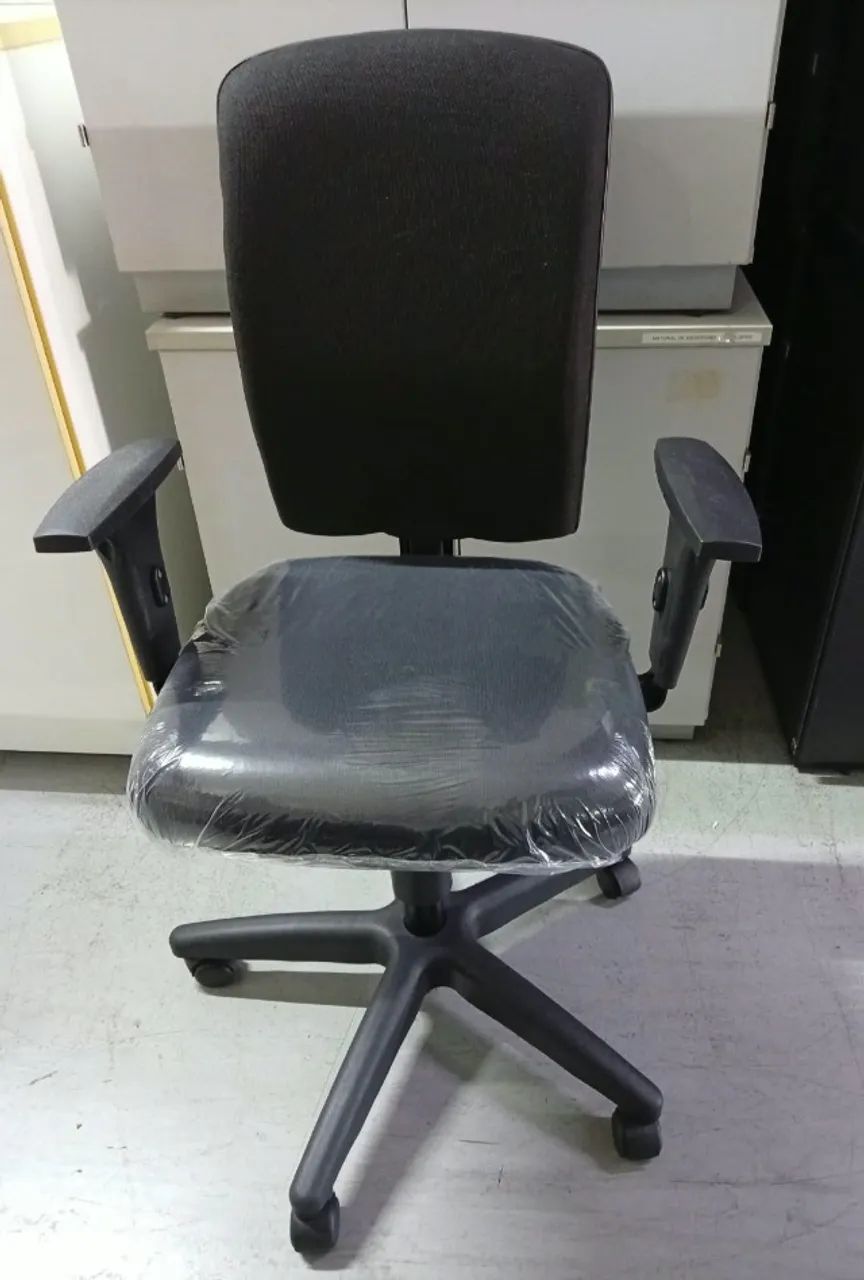 Cadeira Executiva Para Escritório - Tecno   - Foto 4