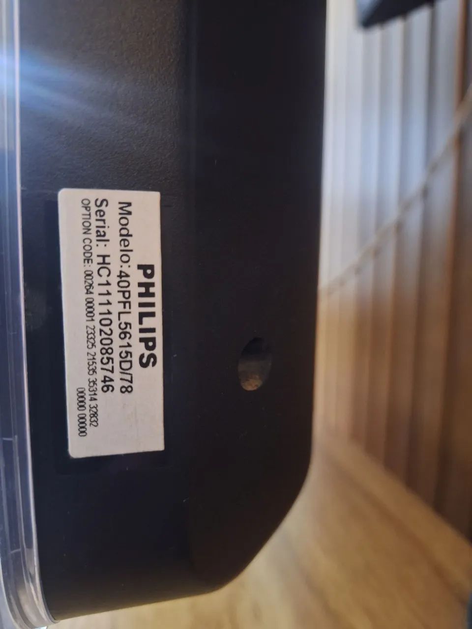 TV Philips 40PFL5615D/78 40 Polegadas com tela manchada - Foto 2