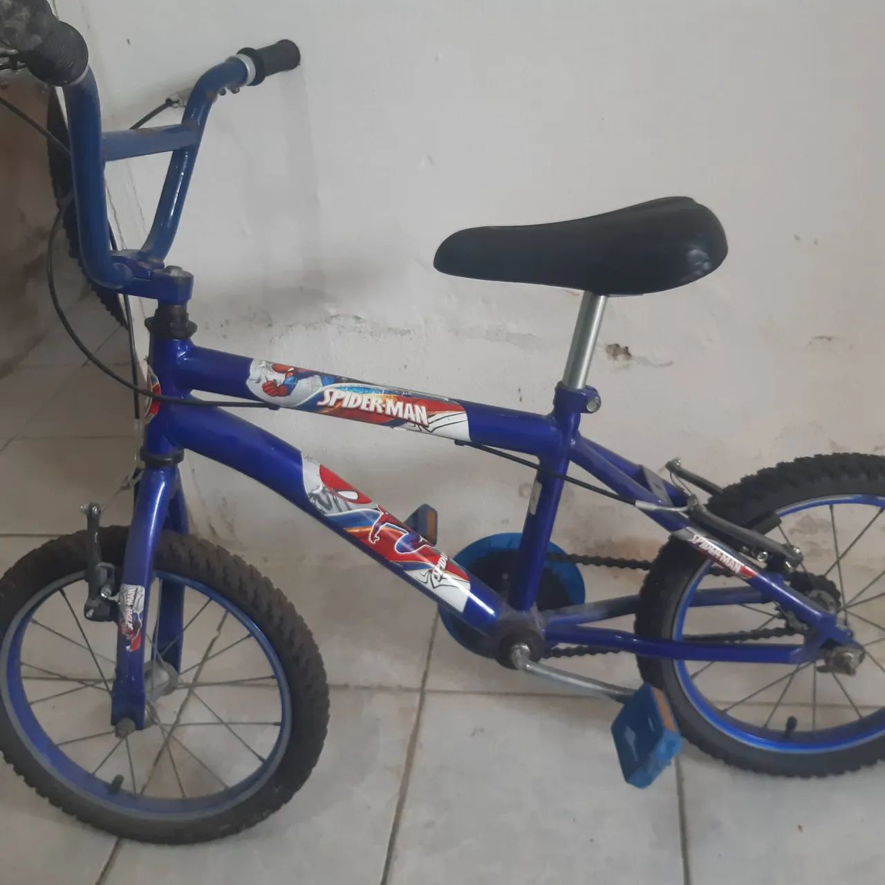 Bike infantil semi nova 