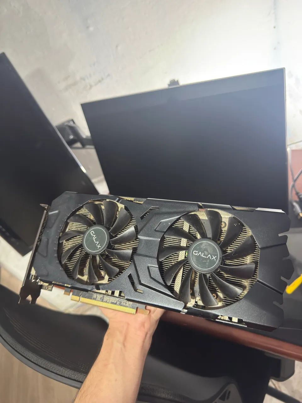 GTX 1070 Ti 8GB - Foto 3