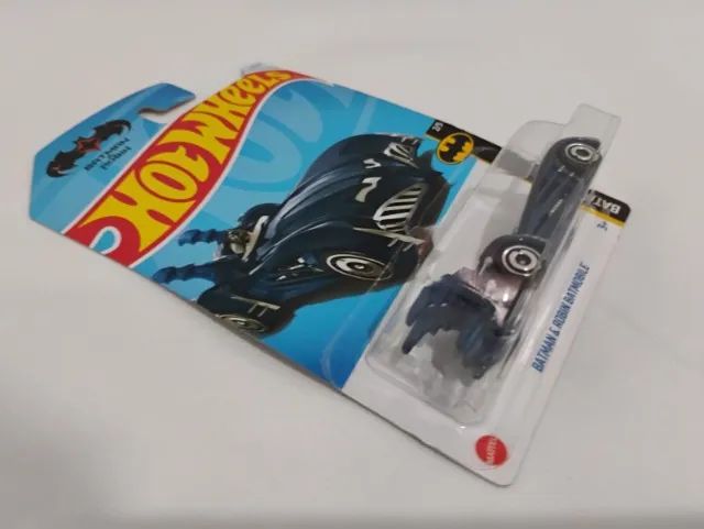 Hot Wheels Batmóvel Batman & Robin cor azul - Foto 3