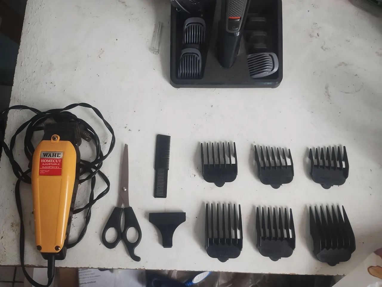MÁQUINA DE CORTA CABELO PROFISSIONAL DA MARCA WAHL  - Foto 2