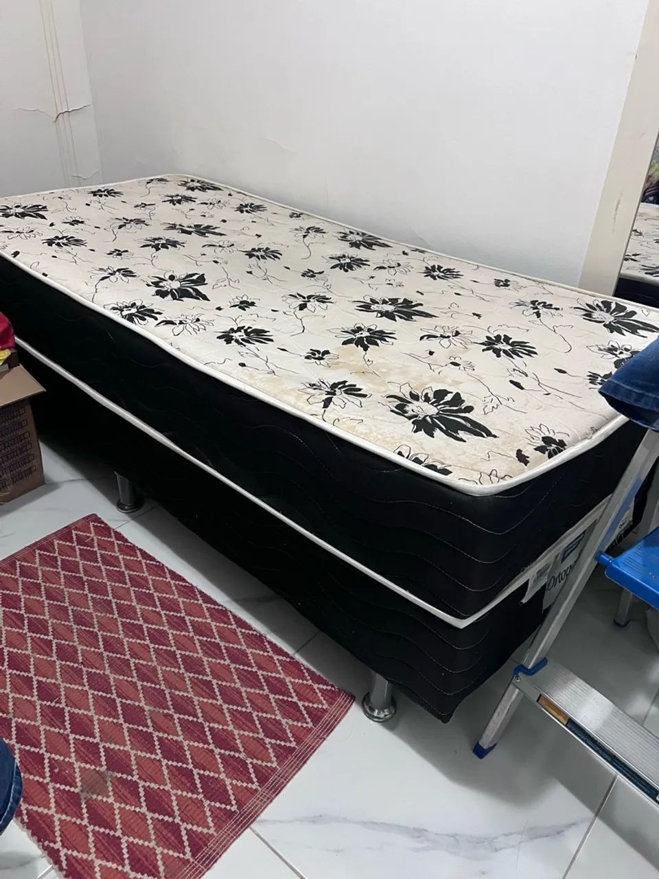 Cama box solteiro com cabeceira 