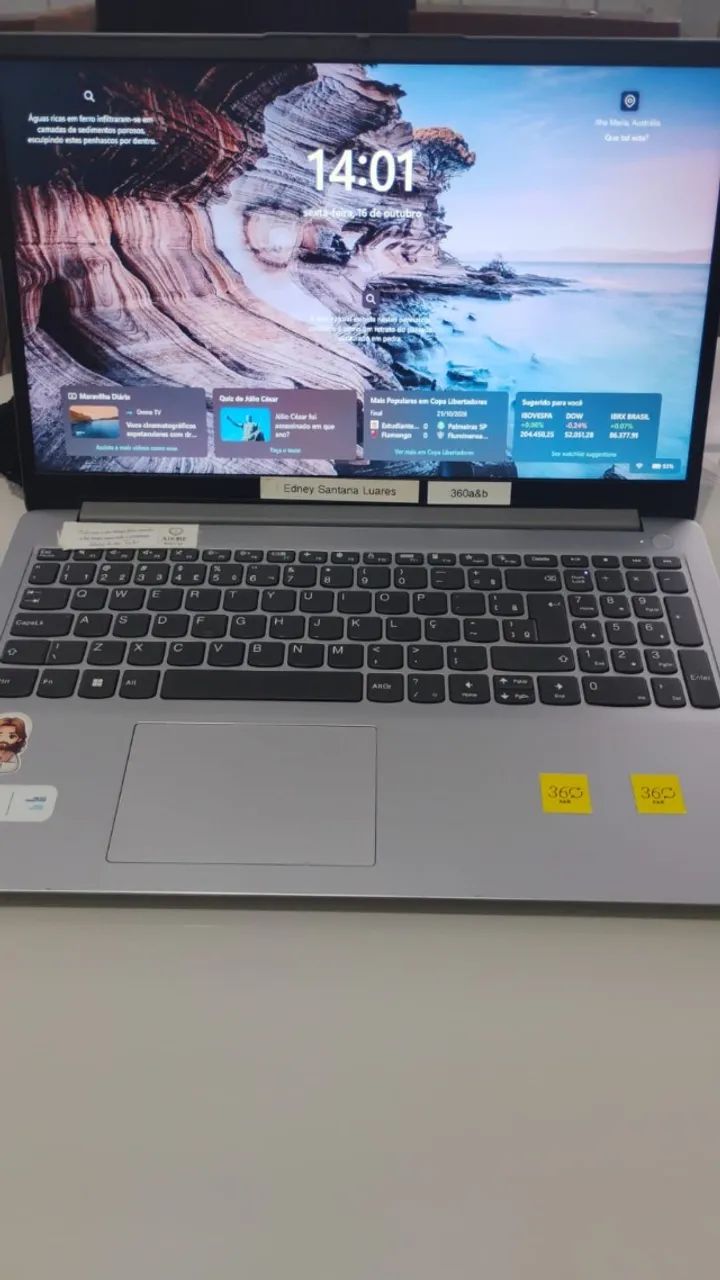 Notebook usado em ótimo estado.