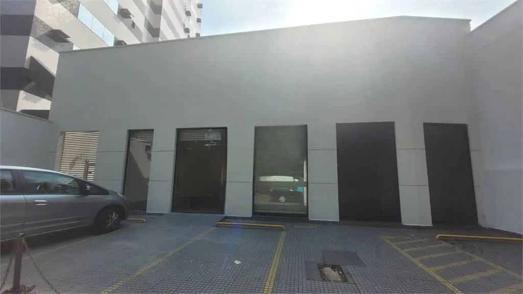 Prédio comercial na Avenida Lins de Vasconcelos, 3448  770 m²