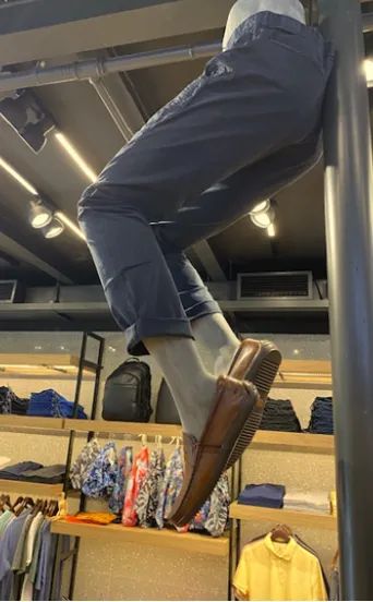 Busto Expositor Masculino de Pendurar - Acabamento Premium (Impecável). Leia a descrição: - Foto 2