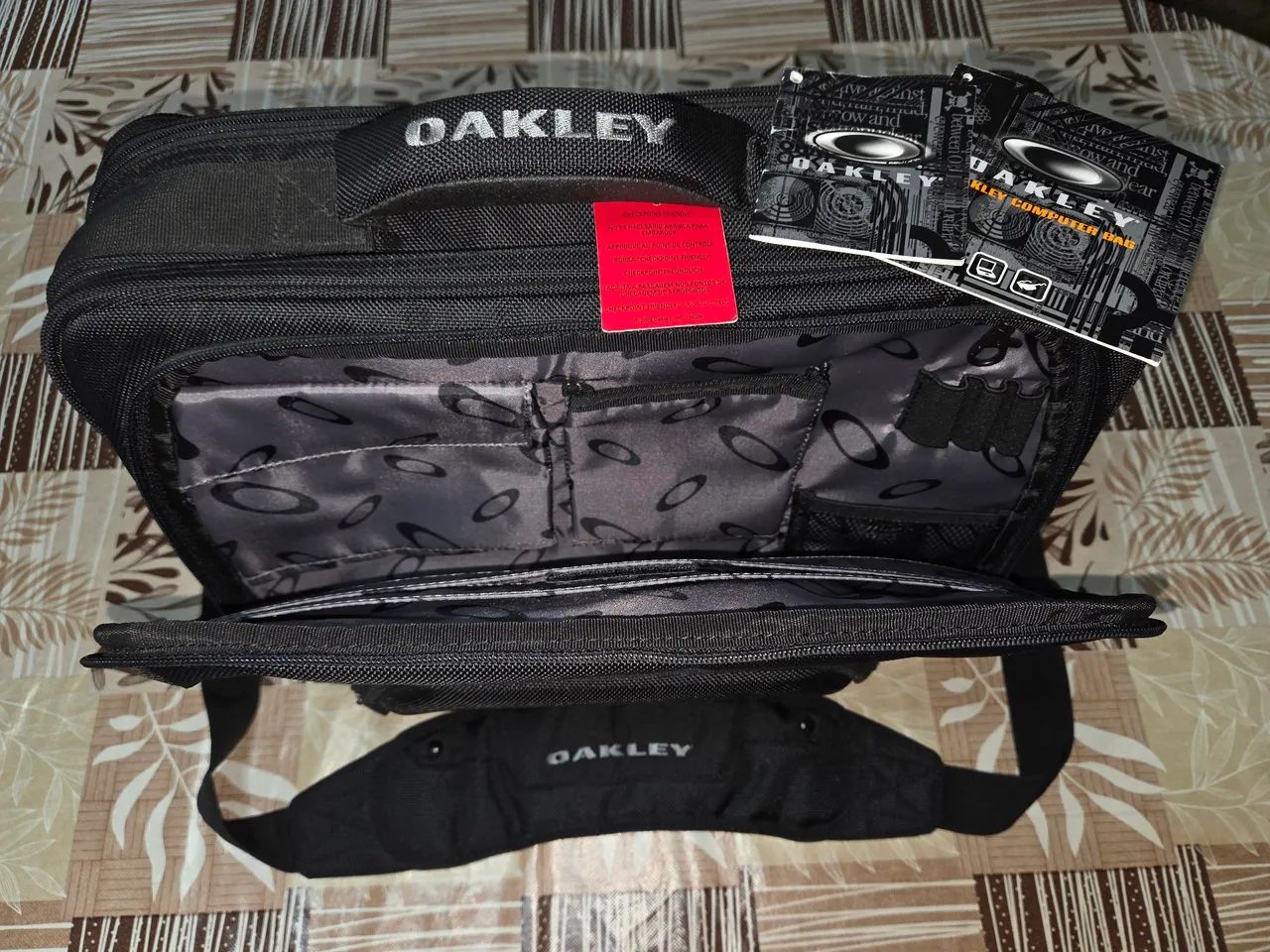 BOLSA OAKLEY COMPUTER BAG , NOVA , SEM USO  ! - Foto 4