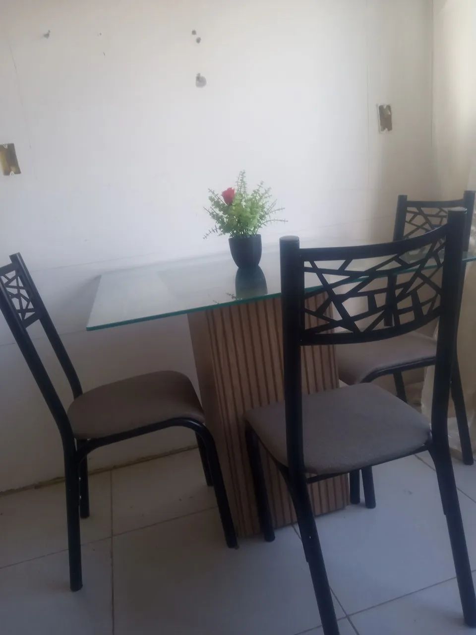 Mesa vidro 4 cadeiras  - Foto 3