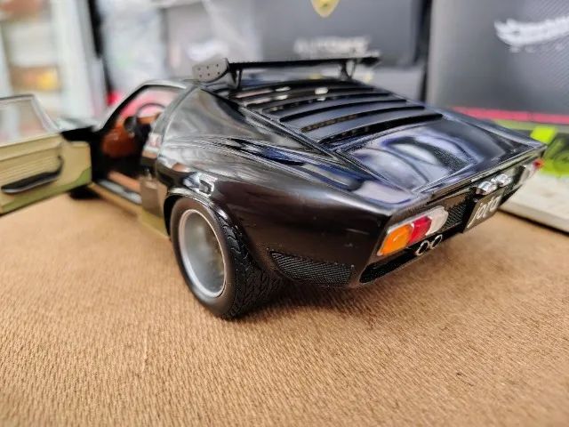 1/18 Lamborghini Miura SVJ Kyosho - Foto 4