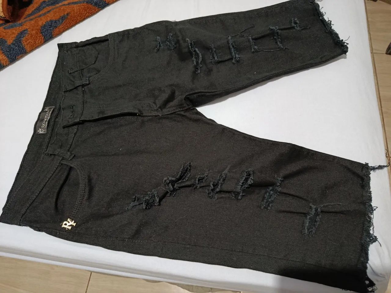 Shorts masculino número 42 marca  rich Young  - Foto 2