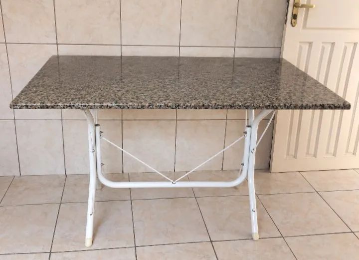 4 móveis, camas, mesa e sofá por 1000 reais  - Foto 3