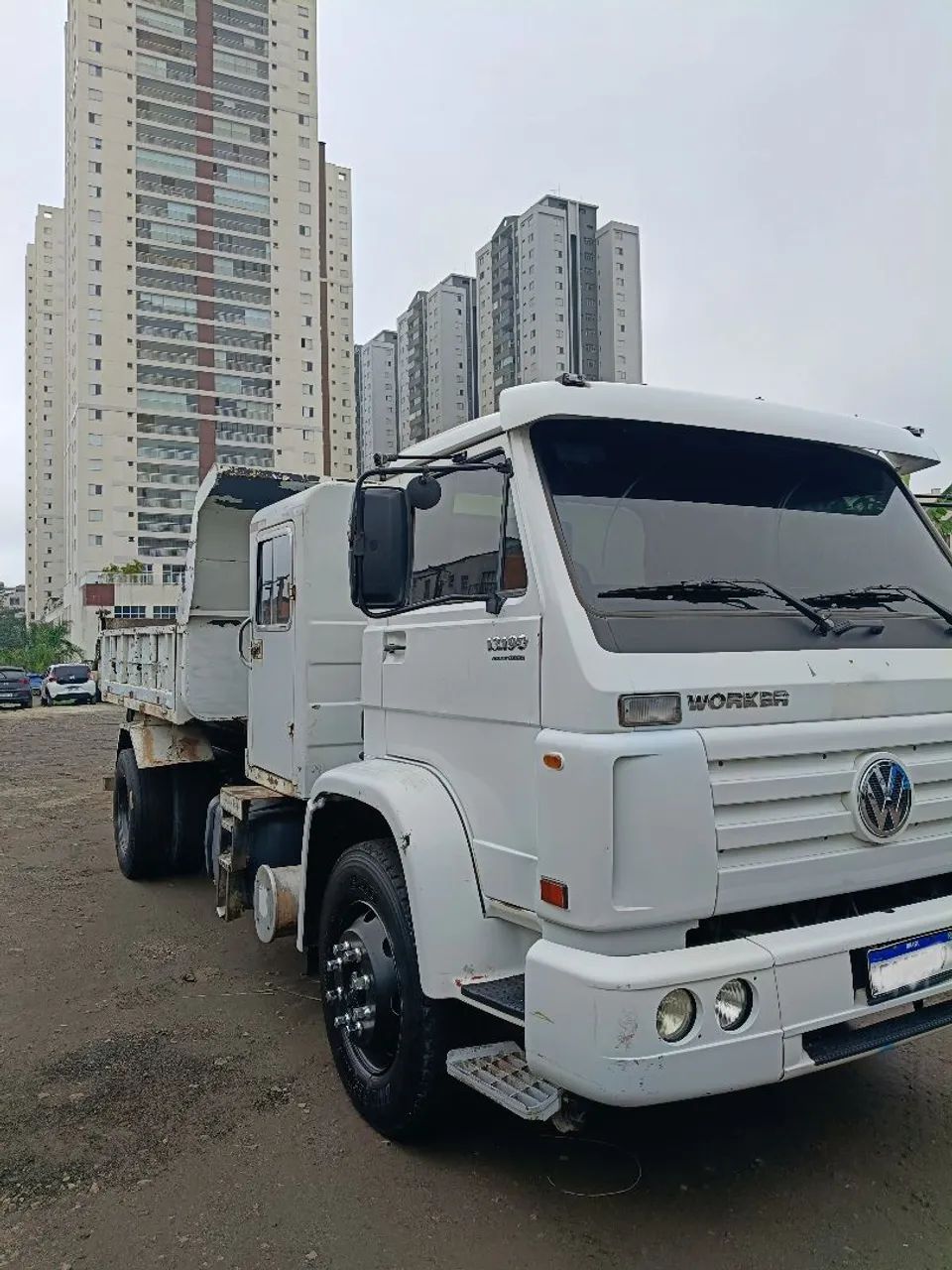 VW 13190 toco caçamba basculante  - Foto 3