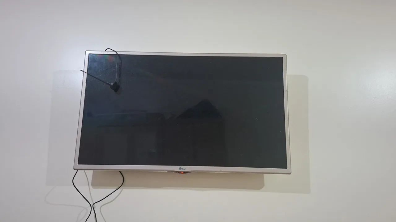 Vende-se TV Samsung 32 polegadas - Foto 2