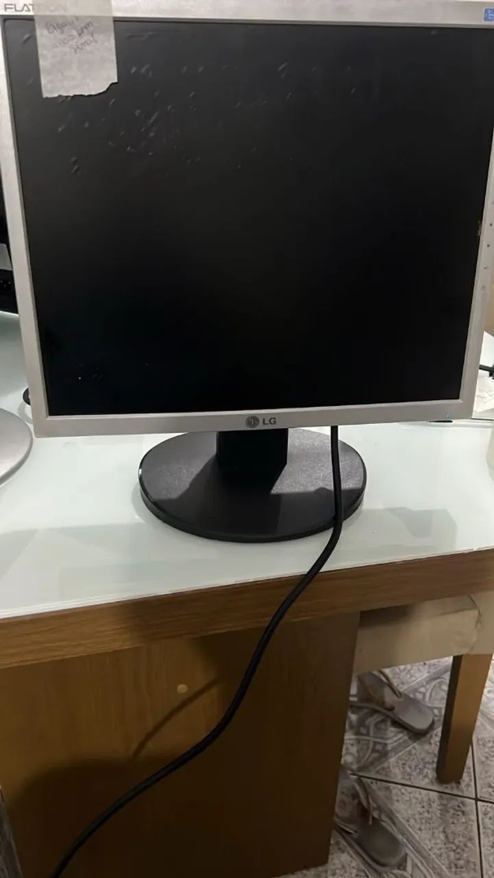 Monitor LG com mancha