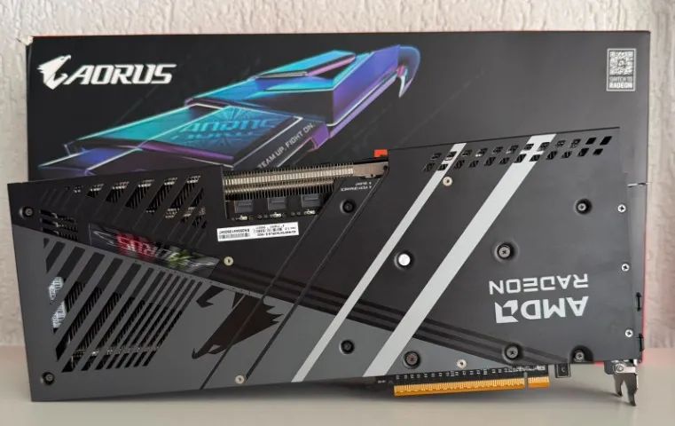 RX 9070 XT 16GB AORUS ELITE - Foto 2