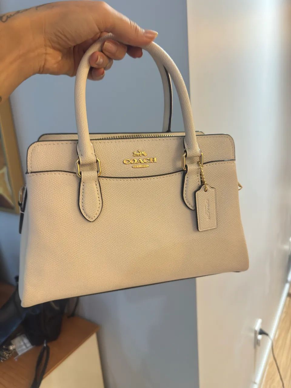 Bolsa Coach - Darcie Carryall - Original e impecável  - Foto 3