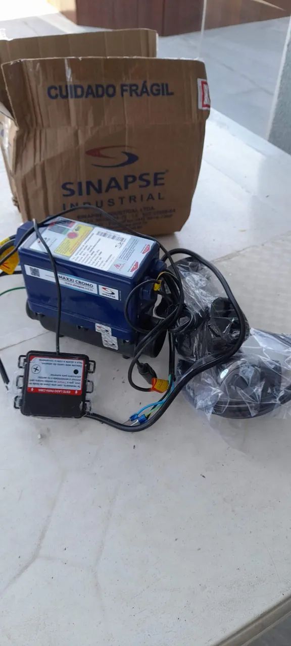 Aquecedor Sinapse maxxi cromo - Foto 4