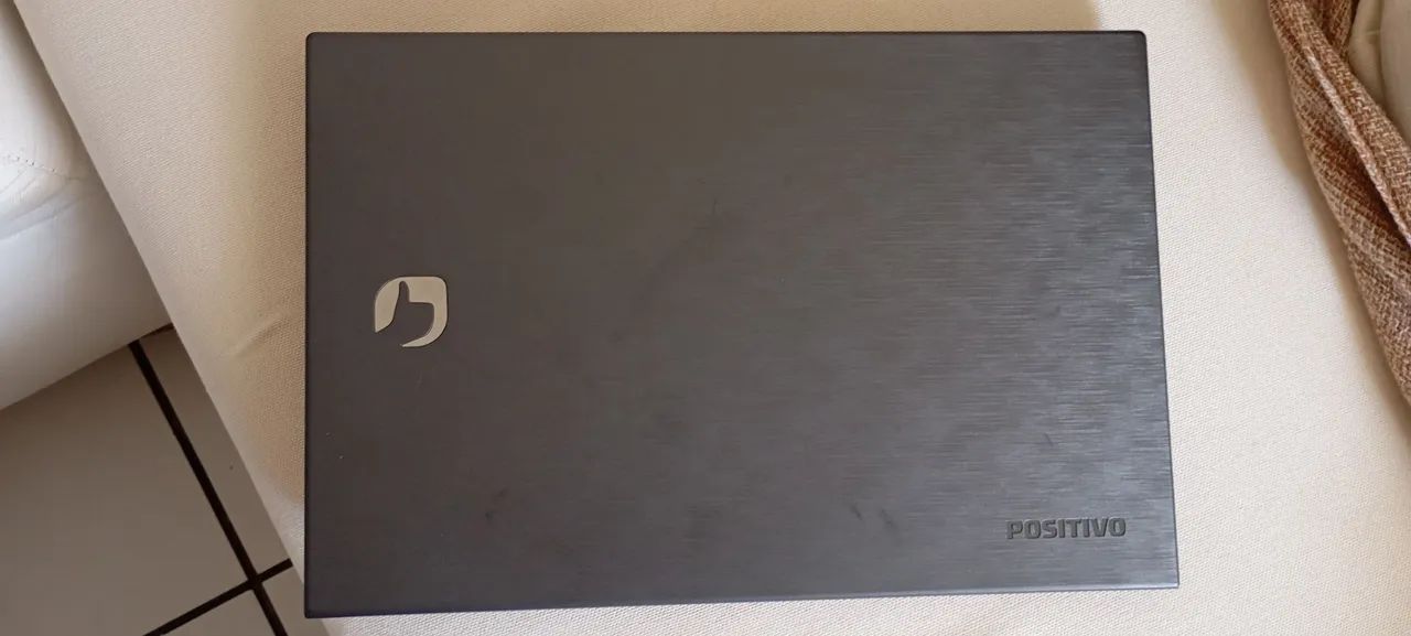 Vendo notebook positivo motion plus Celeron  - Foto 3