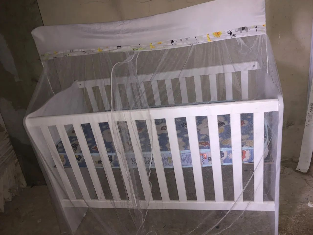 Vendo berço usado 