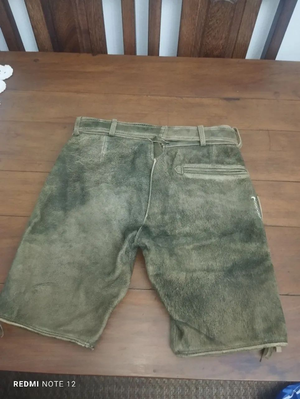 Short em couro legítimo com cinto alemão típico da Baviera  - Foto 5