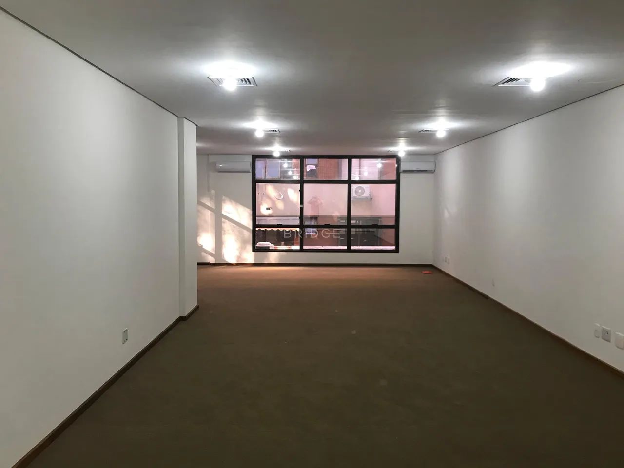 Sala Moinhos de Vento com vaga - Foto 2