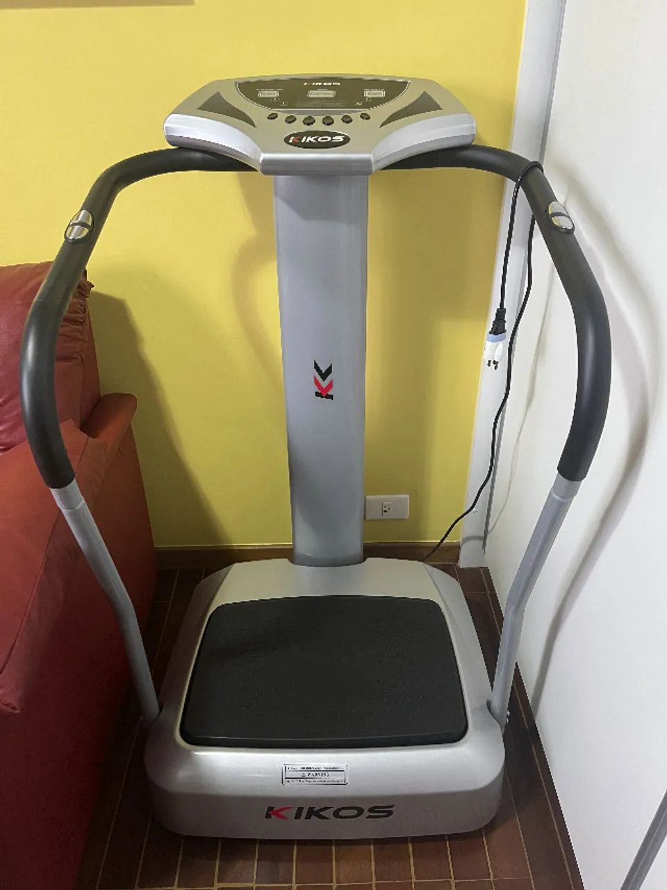 Plataforma Vibratória Kikos 300W 110V - Foto 3