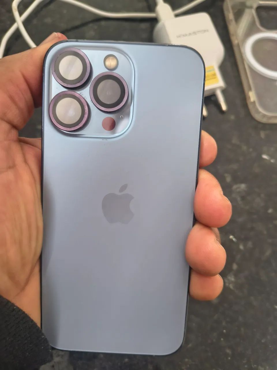 iPhone novo e barato 