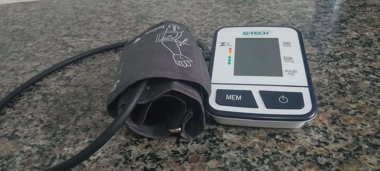 Aparelho de Pressão Usado em bom estado. 