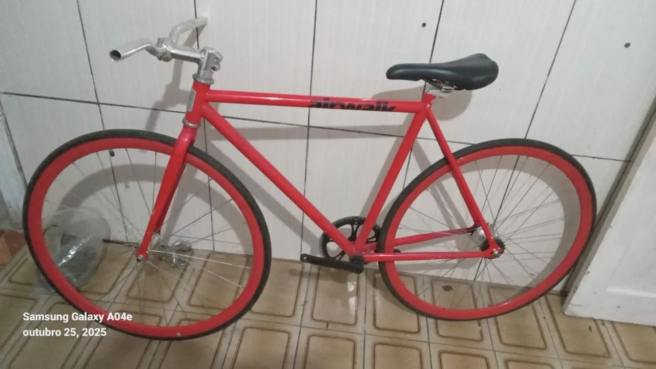 Bike speed vermelha.