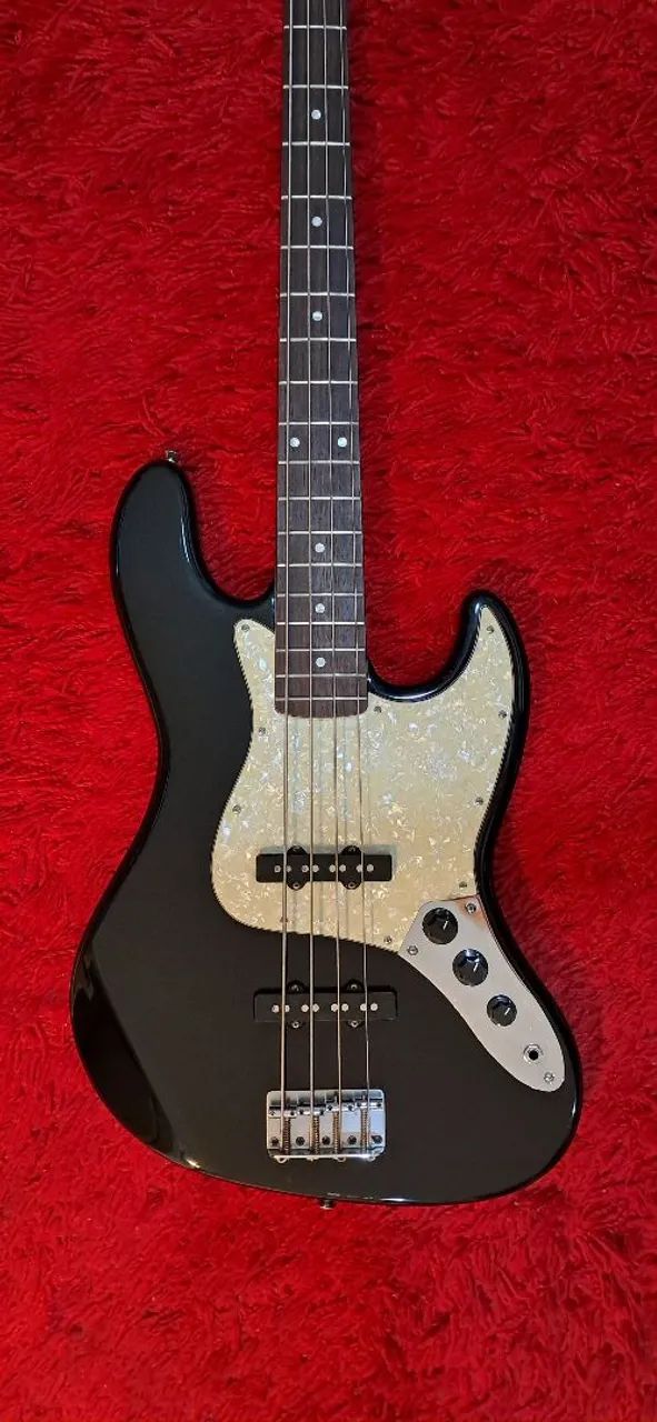 BAIXO FENDER - JAZZ BASS - 4C - BLINDADO E REGULADO