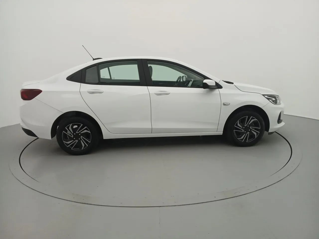 Chevrolet Onix Plus LT 1.0 12V Flex Mec. 4P, foto 6 de 18