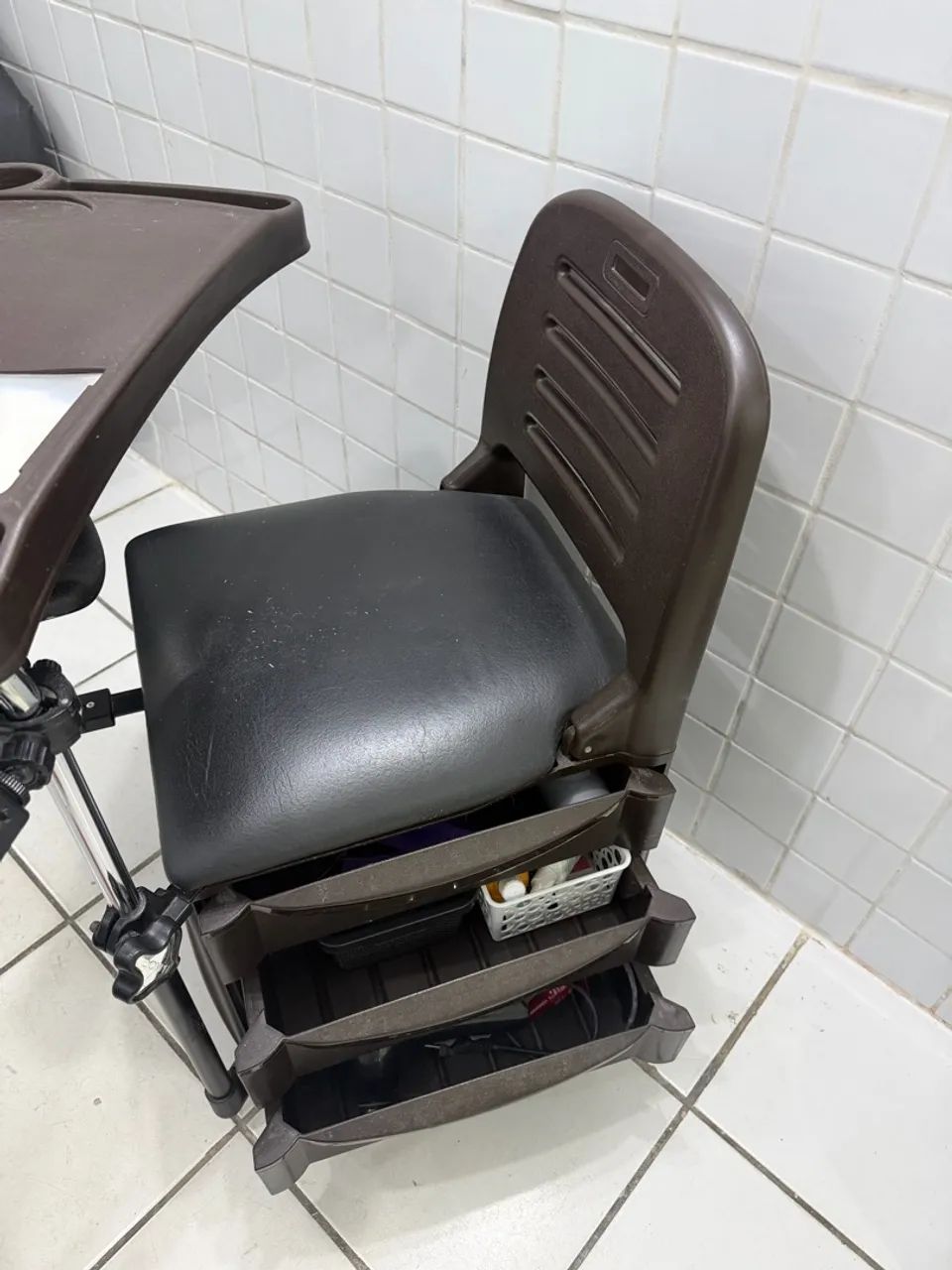Cadeira de manicure  - Foto 3