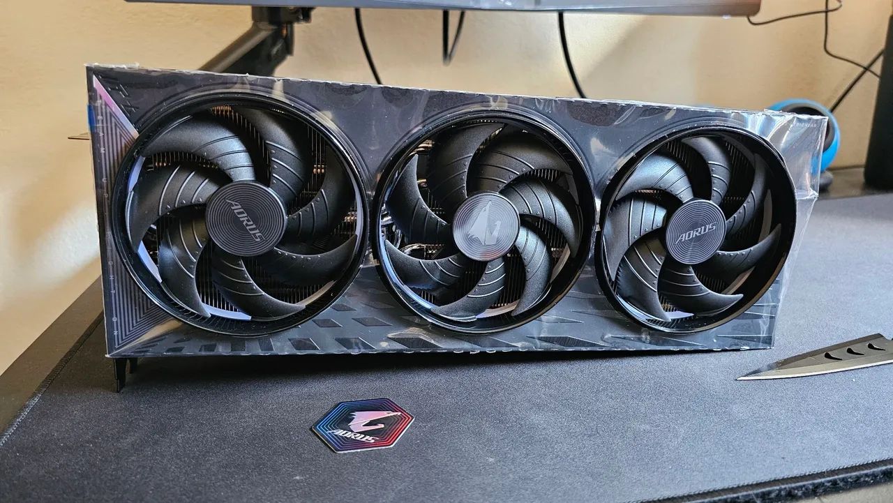 Gigabyte RX 9070 XT Aorus Elite - Foto 2