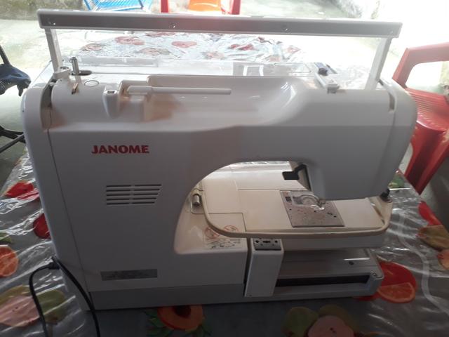 Máquina de bordar JANOME - Foto 4