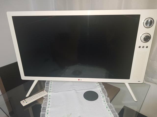 Tv Lg LED retrô 32 polegadas Edição Limitada