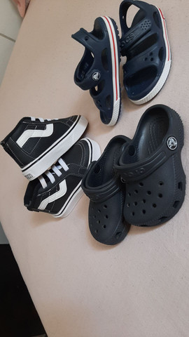 botinha crocs